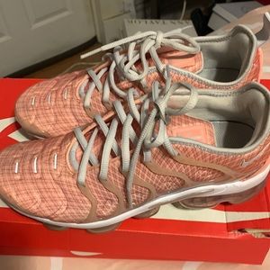 Nike women air vapor max plus